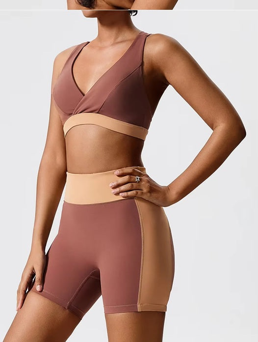 Women's Colorblock Sports Bra & High-Waist Biker Shorts Set – Crossback Activewear for Gym, Yoga, Running & Fitness