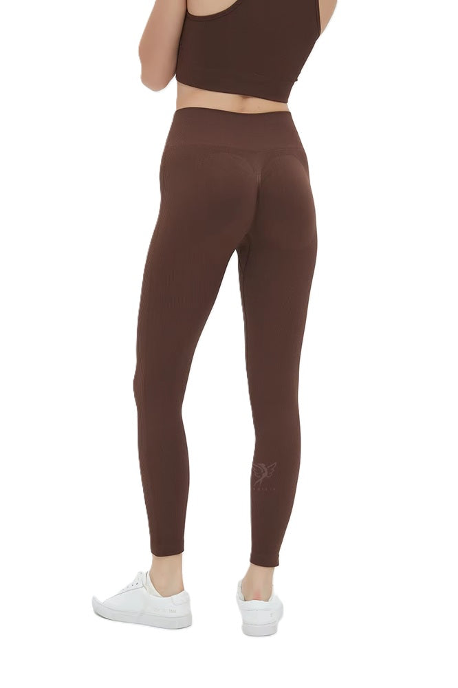 Brown Workout Set for Women – Sleeveless Zipper Crop Top with High Waist Leggings | Seamless Activewear for Gym, Yoga & Running