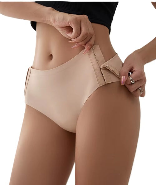 Curvear Mid Waist Briefs No Show Underwear Custom Logo Seamless No Show Ice Silk Panties Breathable Women Underwear.