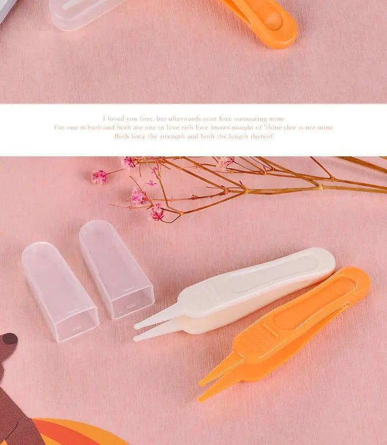 CURVEAR®️Baby Daily nursing care of infants with direct marketing of baby nasal shit clip safety round head clamp for cleaning tweezers
