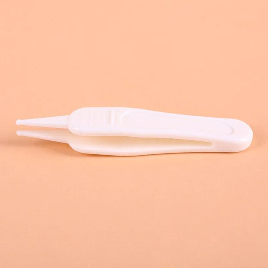 CURVEAR®️Baby Daily nursing care of infants with direct marketing of baby nasal shit clip safety round head clamp for cleaning tweezers