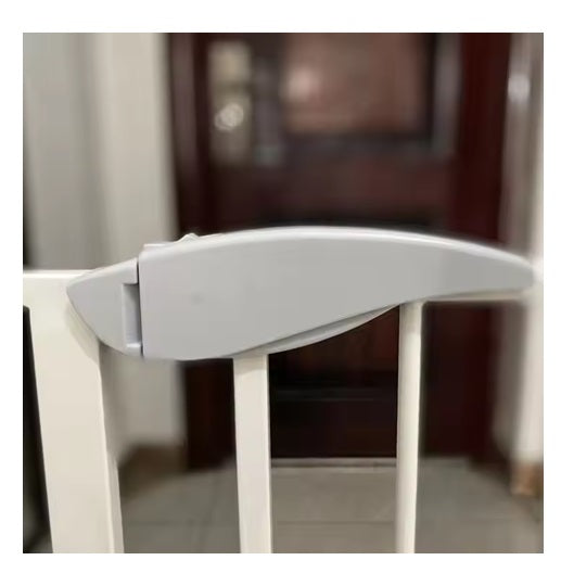 Curvear®️Baby Fence Playpen & Pet Safety Gate, Retractable Plastic Door for Indoor Use, Dog Room Barrier.