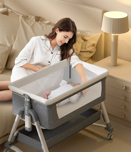 Curvear Portable Movable Crib Can Be Folded High and Low Adjustable Splicing Bed Modern Simple Baby Cradle Bed.