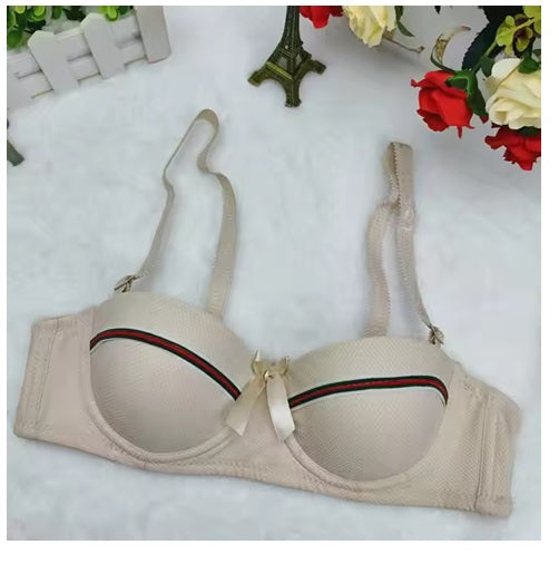 Curvear New Design Women's Lingerie Elegant Lace Details Breathable Floral Pattern Bra a Cup Upper Toasted Wholesale Custom Sponge Bra.