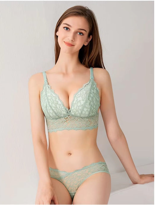 Curvear Sexy Lace Pregnancy Maternity Nursing Bra for Women, Ideal for Breastfeeding and Comfort.