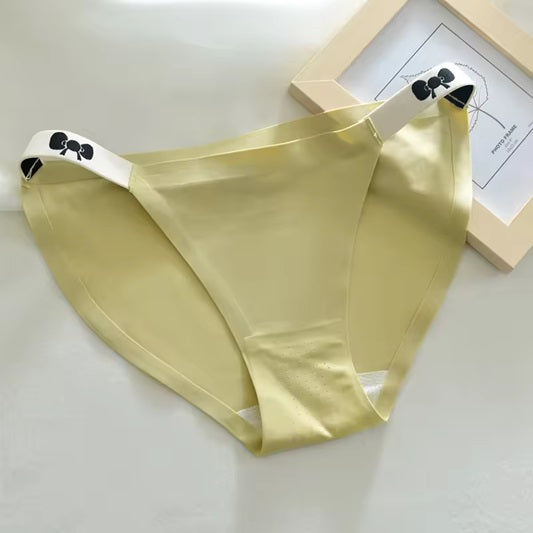 Curvear Women’s Lace G-string Briefs Sexy Lingerie for Girls, Stylish and Comfortable Panties for Women.